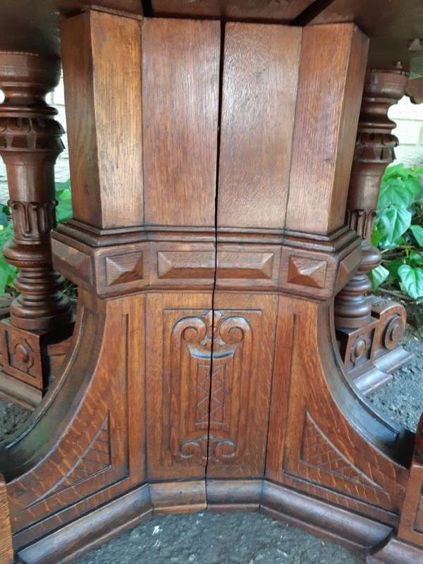 Magnificent English Oak Carved Library Table (4-6 Seater)