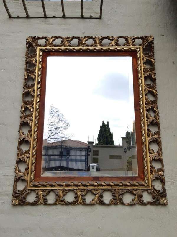 A19th/20th Century  Italian Giltwood Mirror Bevelled Plate