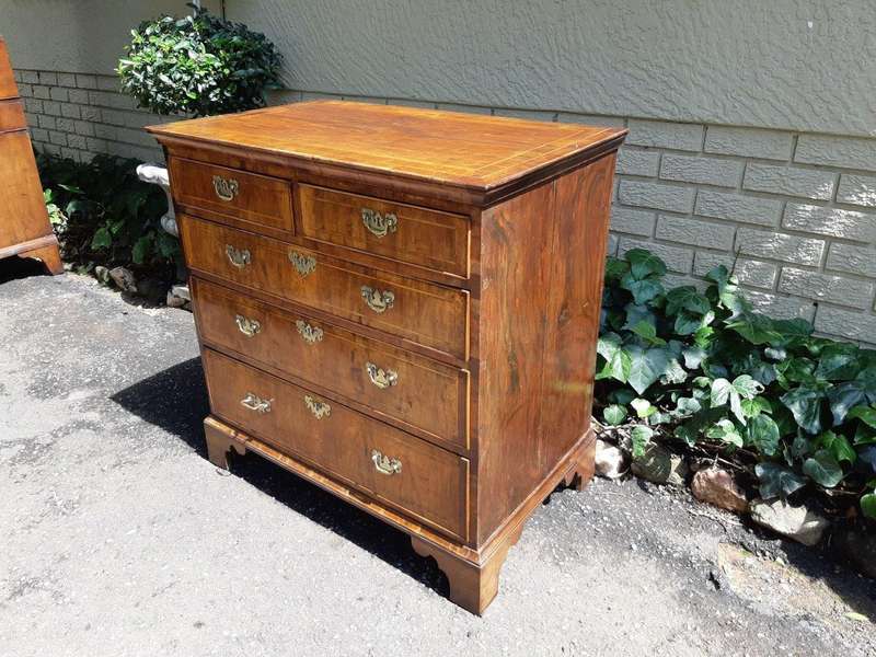 A George lll Walnut Chest of Drawers Circa Late 1800s/early 1900s