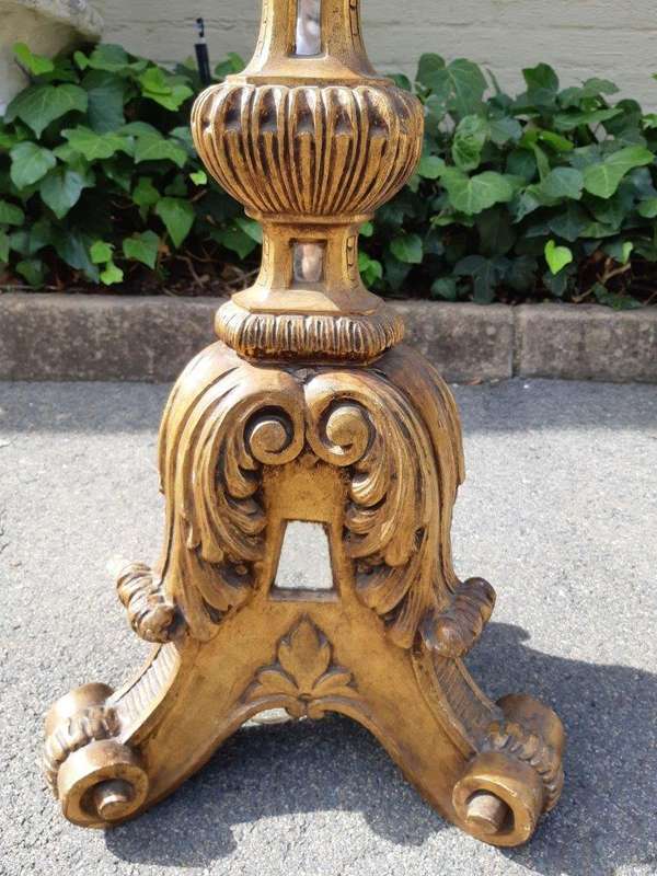 Early 20th Century Carved Giltwood Standing Lamp