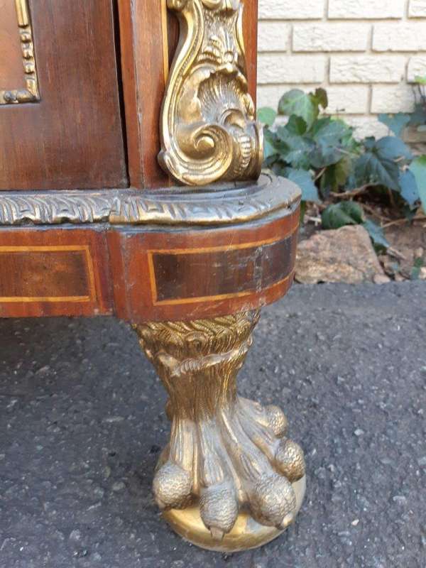 A French Style Console / Drinks Table / Cabinet