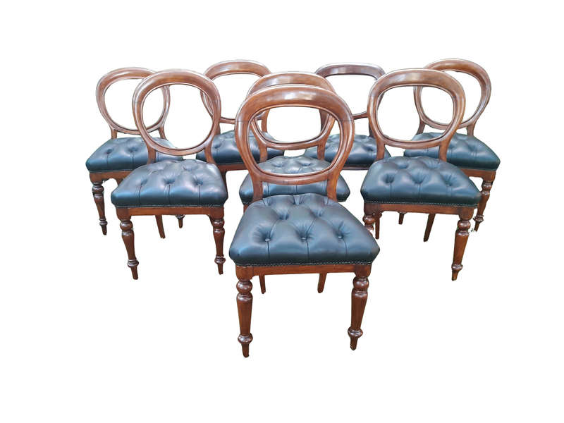 A 19th / Early 20th Century Victorian Set of Eight Bustle Back Dining Chairs Upholstered in a Dee...
