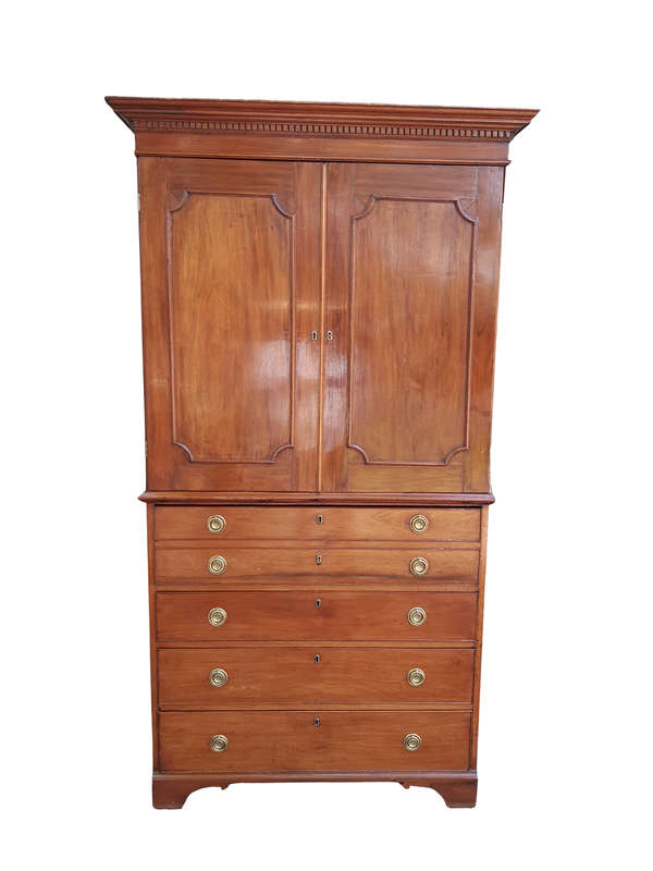Georgian Mahogany Linen Press / Secretaire