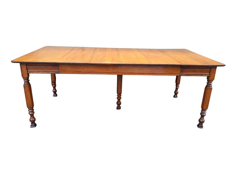 An Antique Edwardian Carved Oak Wood Dining Table (10 Seater)