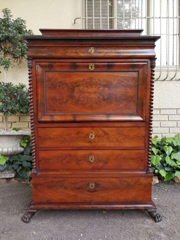 19th Century Mahogany Secrétaire À Abattant