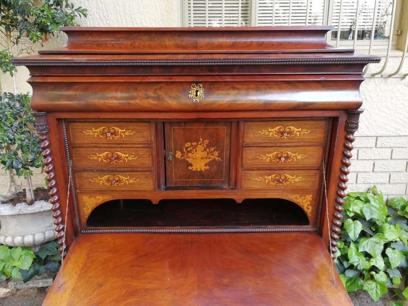19th Century Mahogany Secrétaire À Abattant