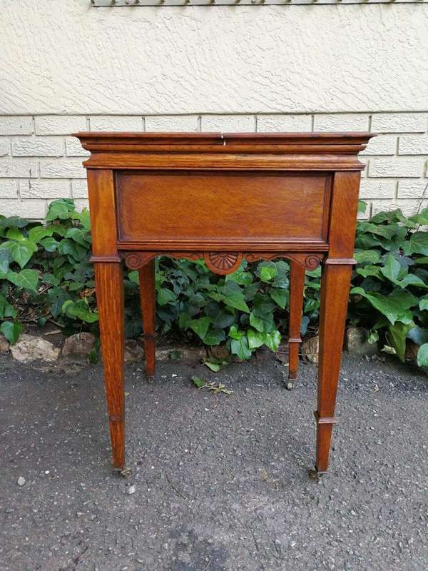 English Oak Foldout Working Table - ND
