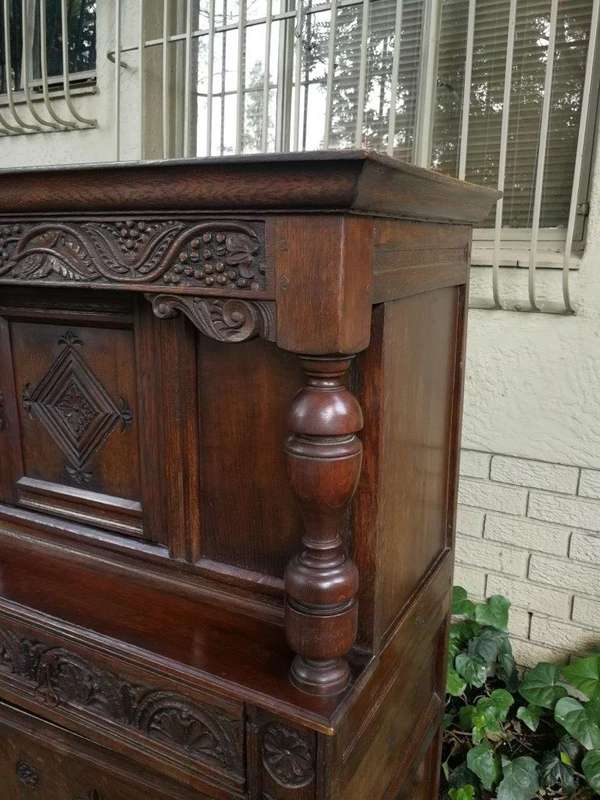 A Late 17th / Early 18th Century Oak Server / Court Cupboard (a sideboard used to store plates an...