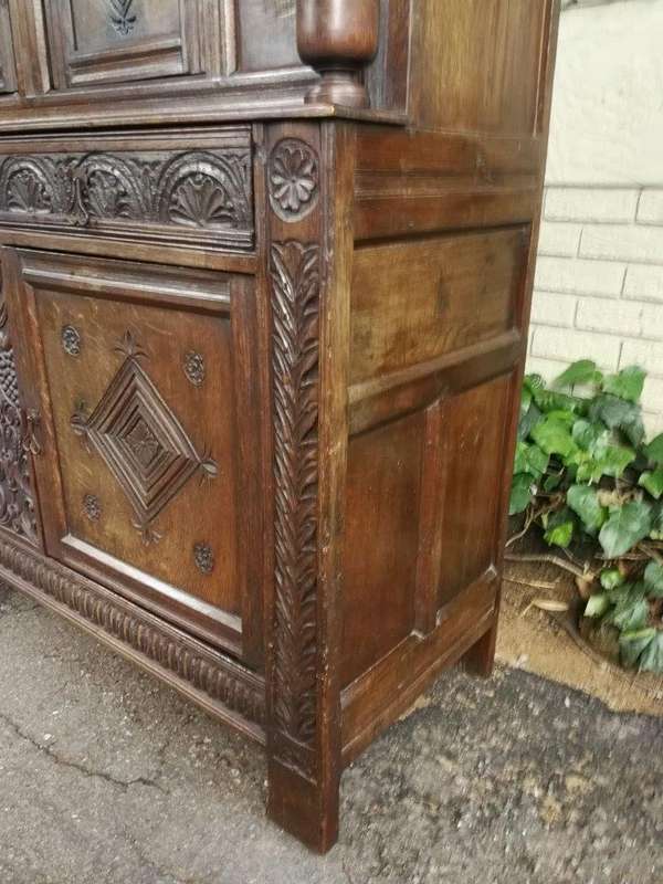 A Late 17th / Early 18th Century Oak Server / Court Cupboard (a sideboard used to store plates an...