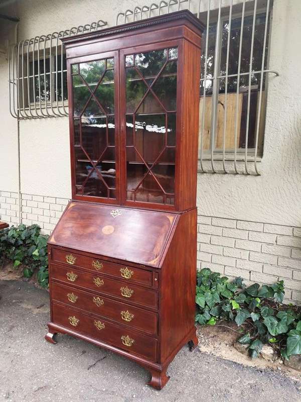 Edwardian Cubin Mahogany Secretaire With Inlaid Marquetry On Shaped Bracket Feet