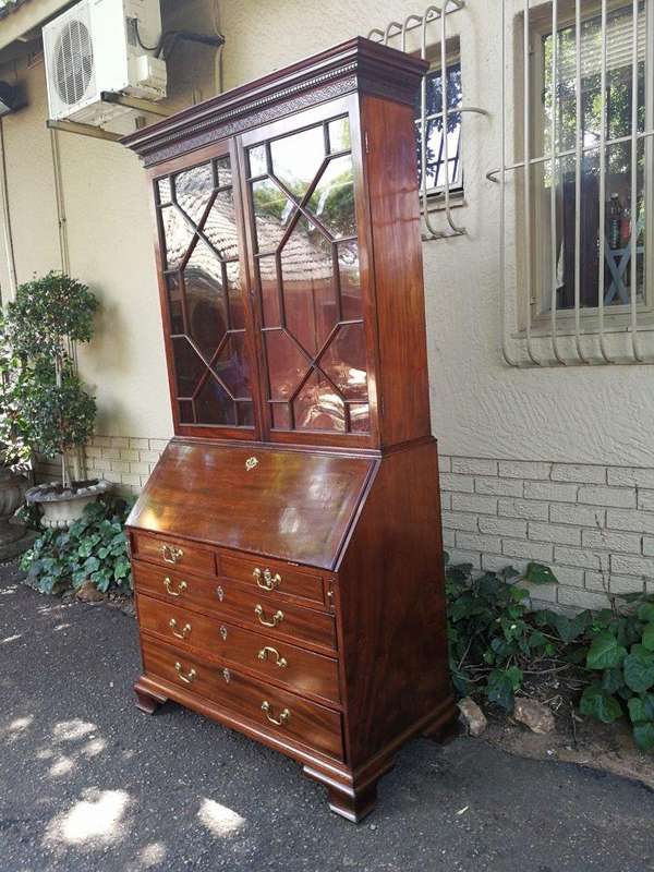 Georgian Mahogany Secretaire Bookcase, Circa 1800, In Two Parts - ND