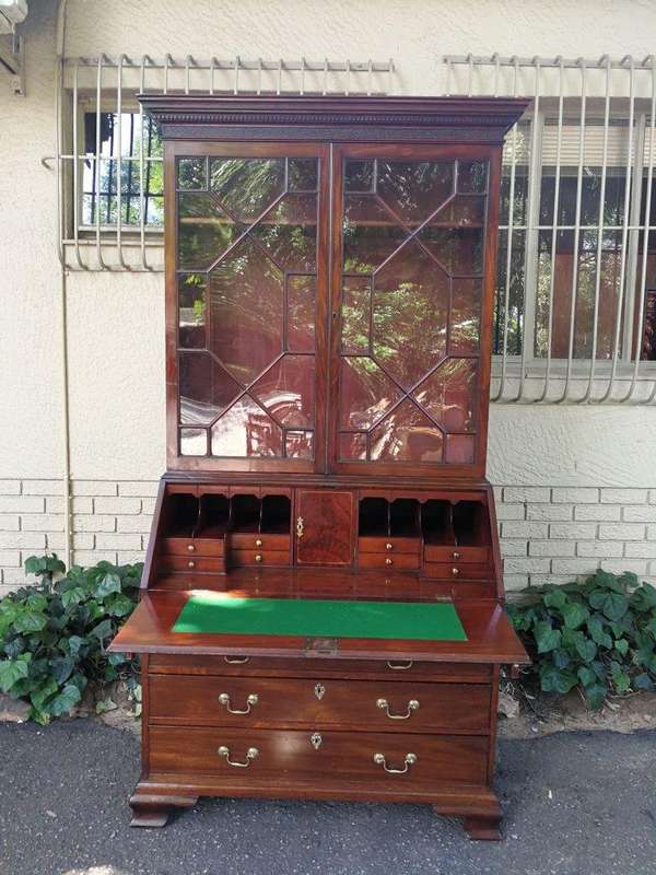 Georgian Mahogany Secretaire Bookcase, Circa 1800, In Two Parts - ND