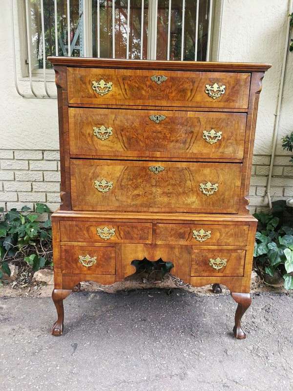 Georgian Walnut Chest-On-Chest, Circa 1800, In Two Parts