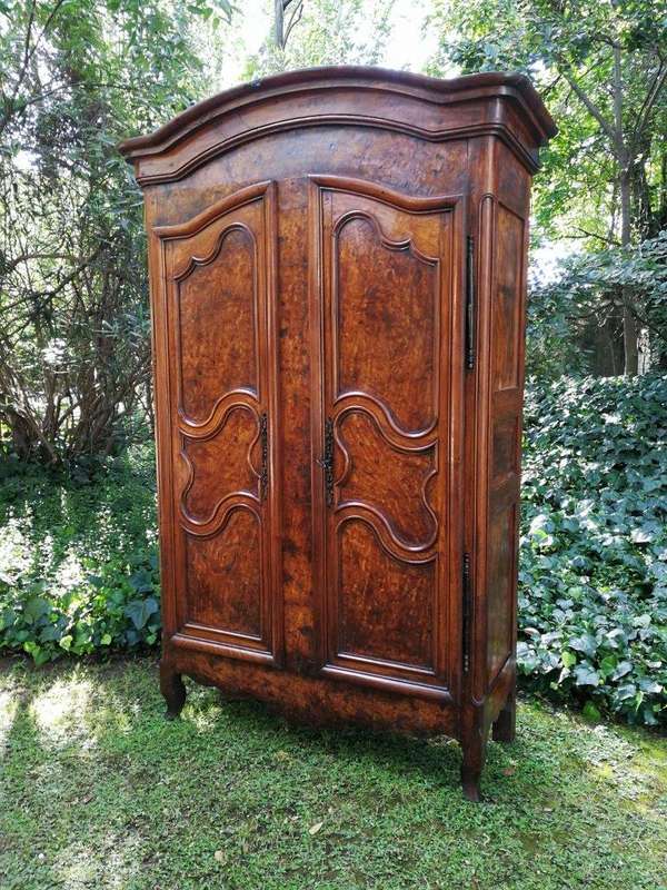 A French Burr Ash (Loupe De Frêne) Armoire