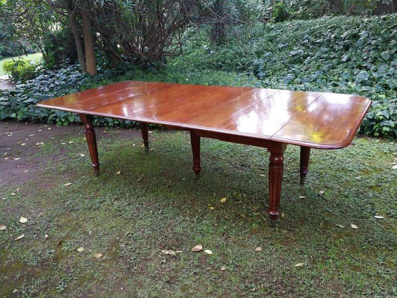 A 19th Century Mahogany Extending Dining Table On Castors (10 Seater)
