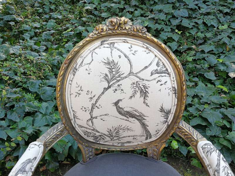 A Pair Of French Gilded Arm Chairs - ND