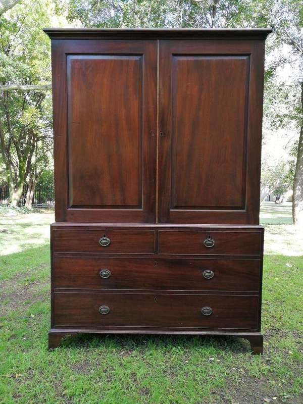 A Victorian Mahogany Linen Press