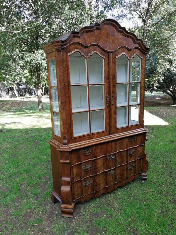 An 18th Century / Circa1740 Dutch Burr Walnut Display Cabinet - ND