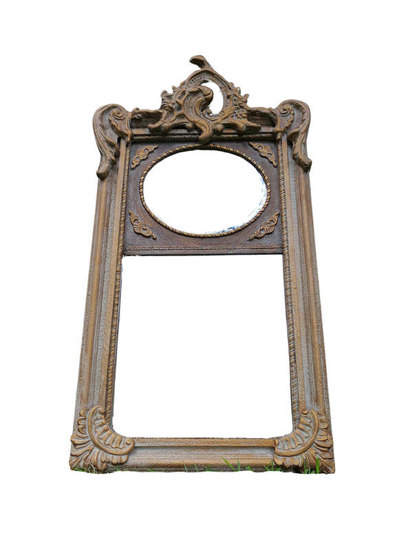 Ornately Carved Oval Gilded Mirror