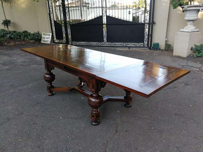 A Baroque Extending Dining Table/Entrance Table/Refectory Table (Folded the Table Seats 6, Extend...