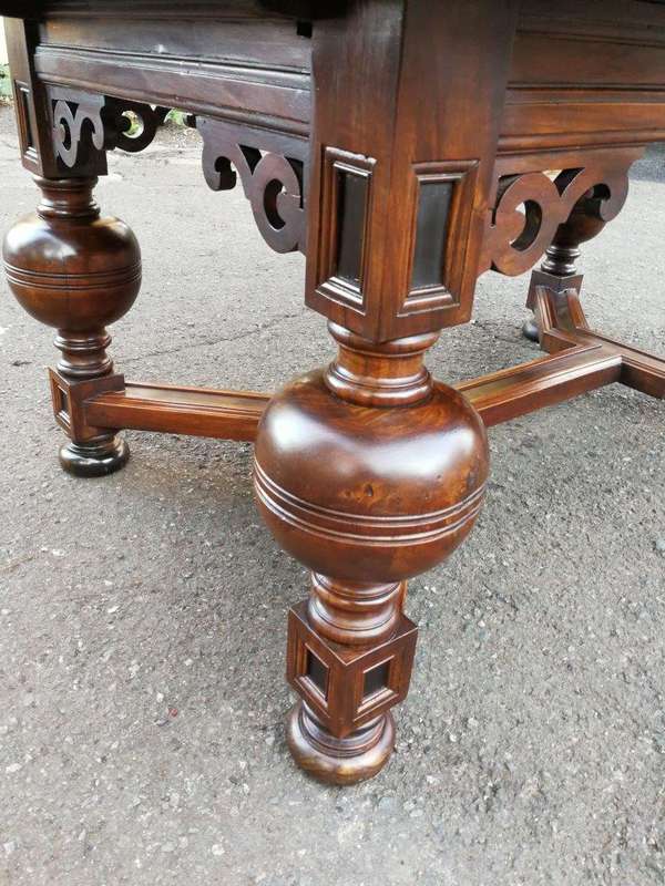 A Baroque Extending Dining Table/Entrance Table/Refectory Table (Folded the Table Seats 6, Extend...
