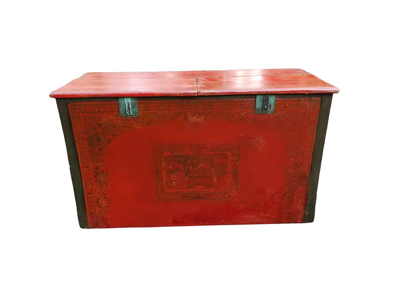 A Chinese Decorative Chest