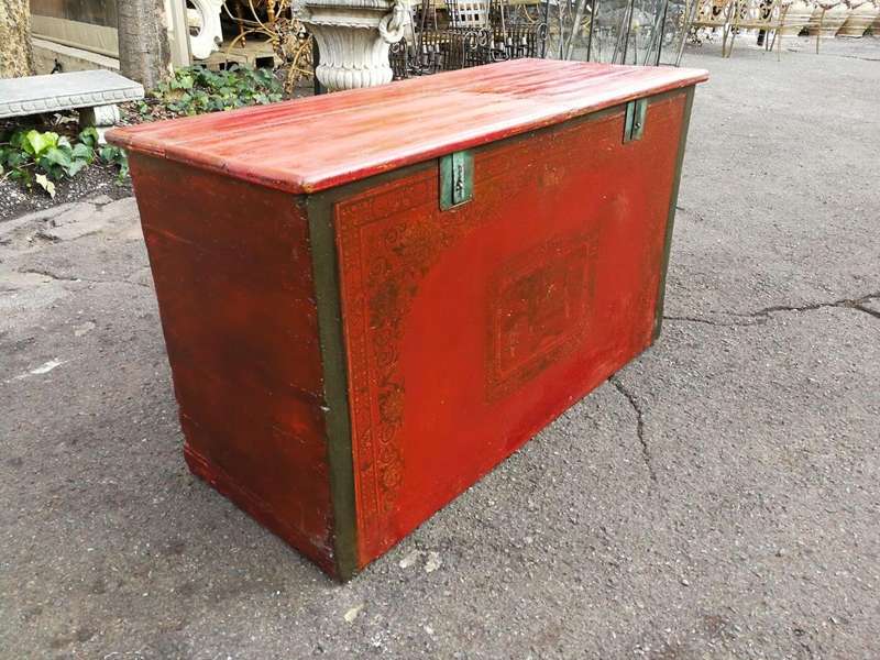 A Chinese Decorative Chest