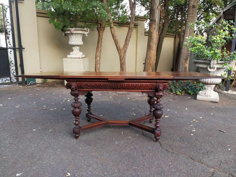 19th Century Dutch Oak " Draw Leaf Extension Table (8 Seater)