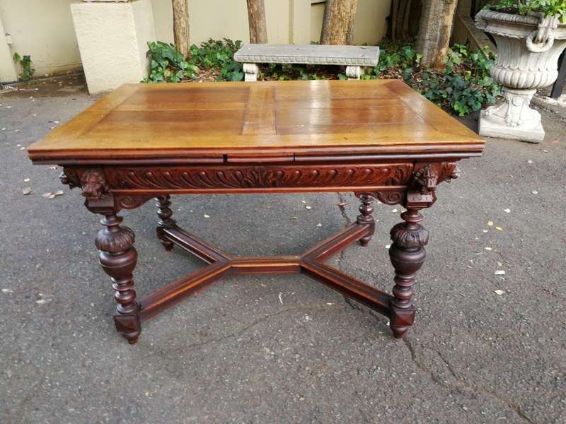 19th Century Dutch Oak " Draw Leaf Extension Table (8 Seater)