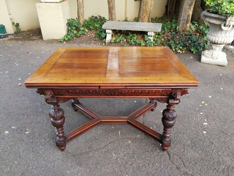 19th Century Dutch Oak " Draw Leaf Extension Table (8 Seater)