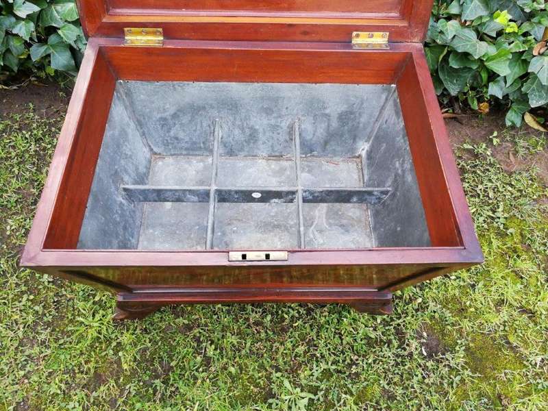 Victorian mahogany cellaret, BADA stamp, lead-lined interior fitted with open compartments for si...