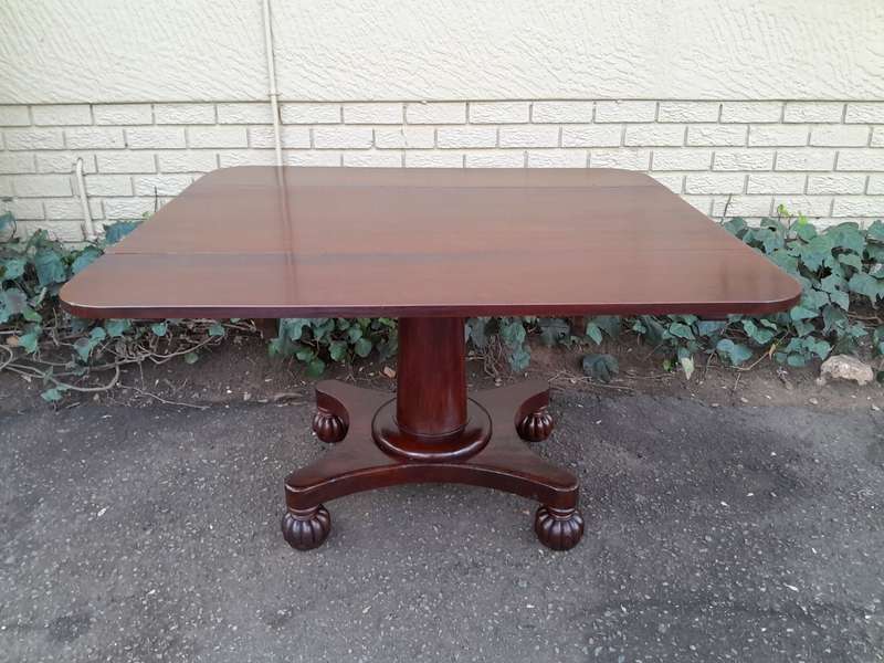 Victorian Mahogany Pembroke Table