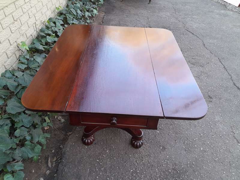 Victorian Mahogany Pembroke Table