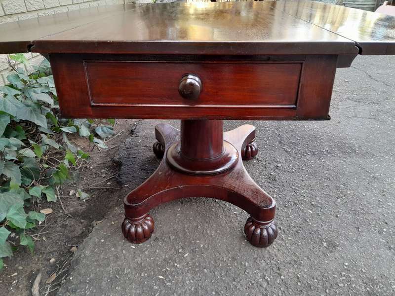 Victorian Mahogany Pembroke Table