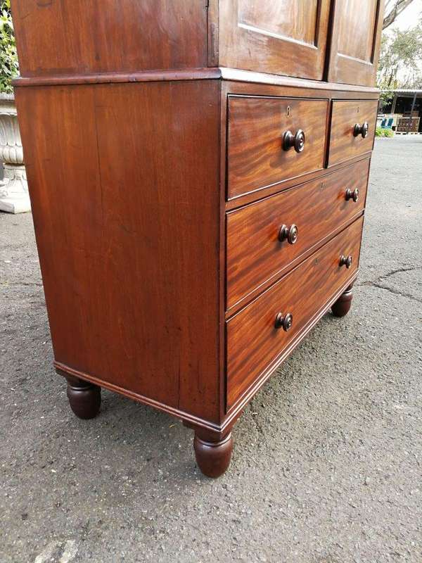 A Late 19th/ Early 20th  Century Victorian Mahogany Linen Press