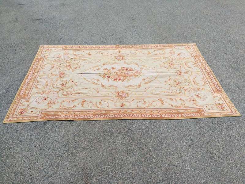 A Handmade French Aubusson Carpet / Rug - ND (No Discount)
