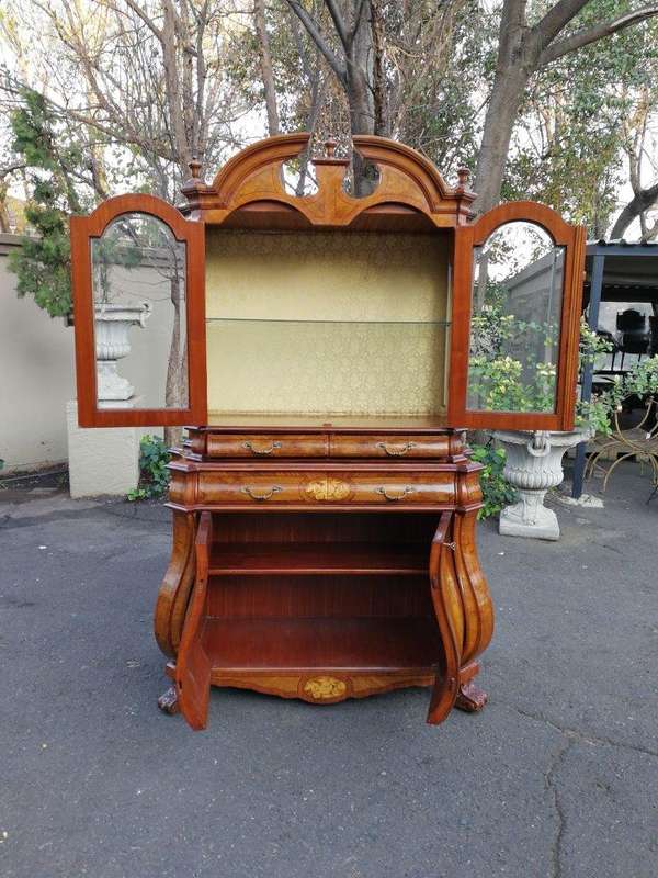 An Inlaid Walnut Bombe Vitrine Cabinet