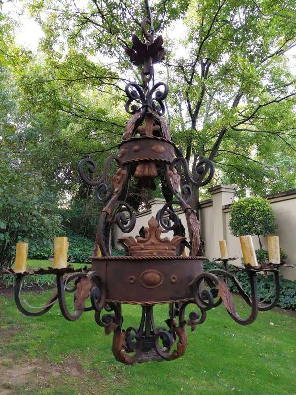 An Imported French Crown Design Wrought Iron Hand Painted Chandelier With 8 Arms