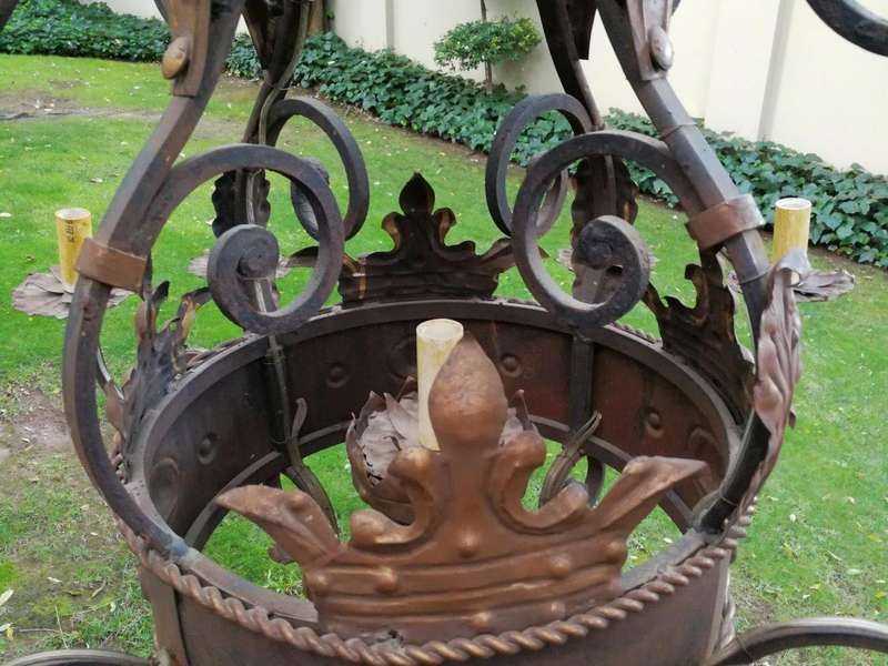 An Imported French Crown Design Wrought Iron Hand Painted Chandelier With 8 Arms