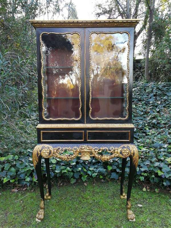 A Victorian-style Painted and Gilded Cabinet/ Display Cabinet with Carved Glazed Doors with Two D...