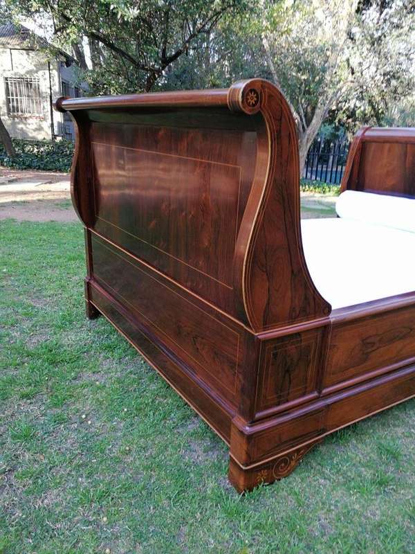 A 19th Century French Rosewood Lit Bateau
