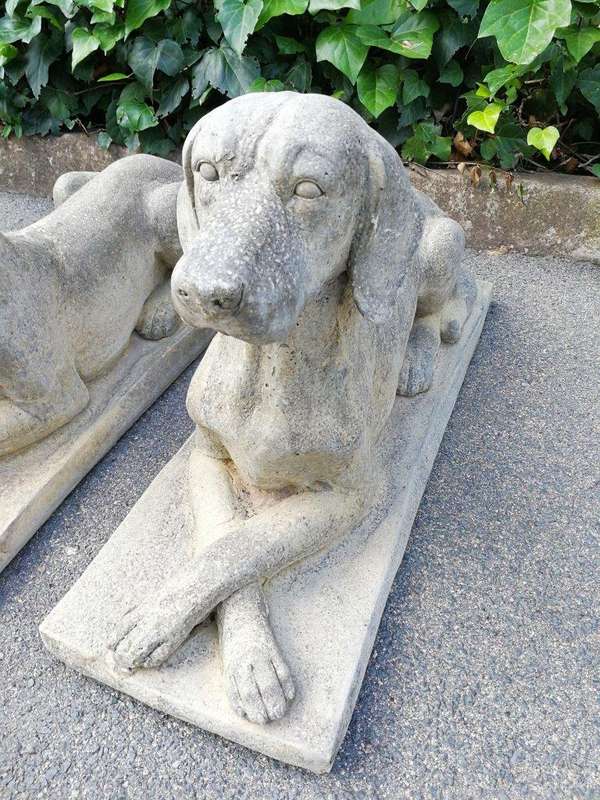 A Pair of Large 20th Century English Cast Stone Concrete Dogs ND