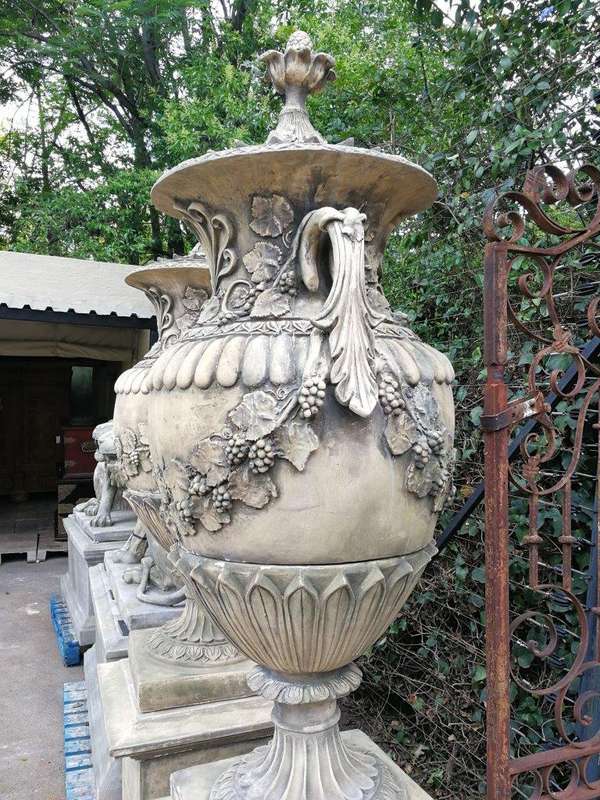 Pair of Very Large 20th Century English Cast Stone Concrete Regency-style Lidded Urns On Concrete...