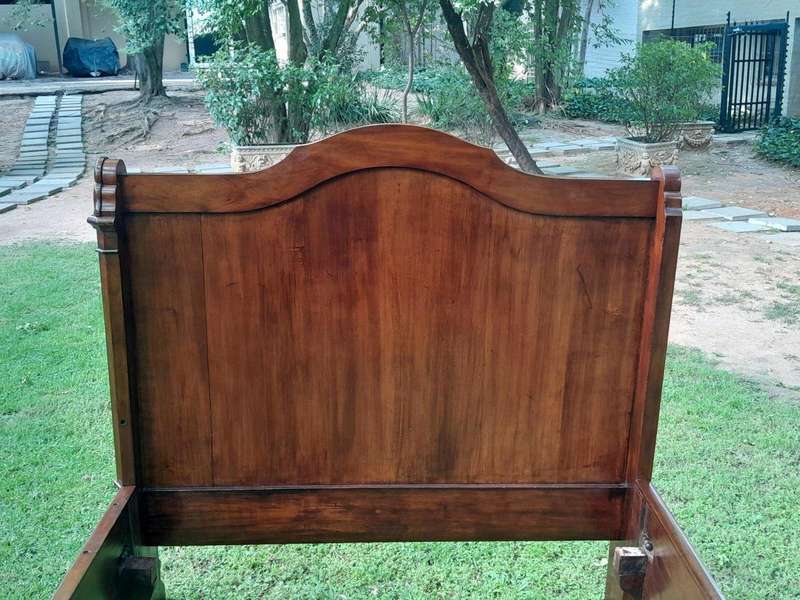 A Rare 19th Century French Mahogany Daybed  /  Lit Bateau