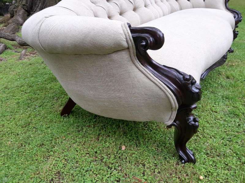 An Antique Victorian Mahogany Settee