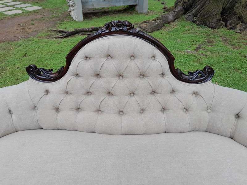 An Antique Victorian Mahogany Settee