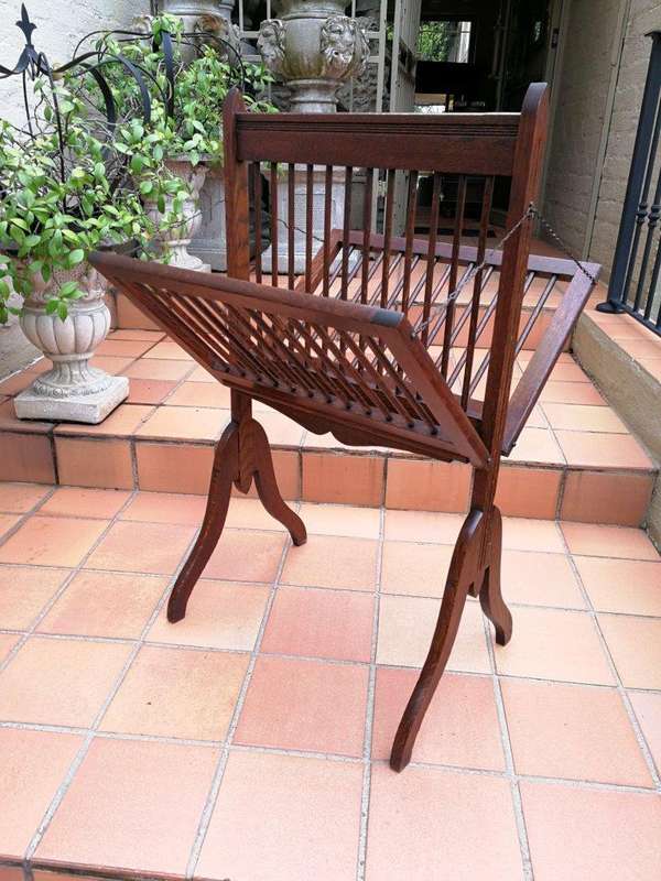 An Oak Wood Folio Stand (Used For Large Books, Maps, Art Or Documents)