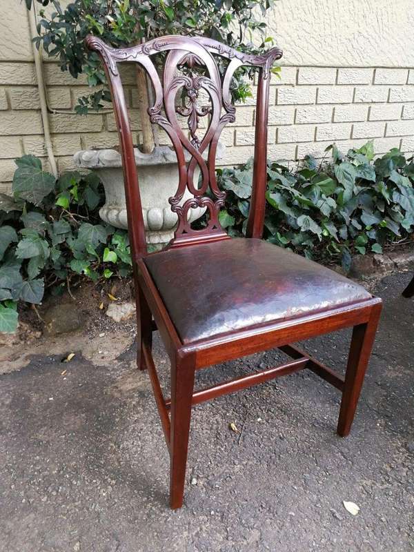 An English Set Of Six Early 20th Century (Circa 1924) Mahogany Chippendale Style Chairs