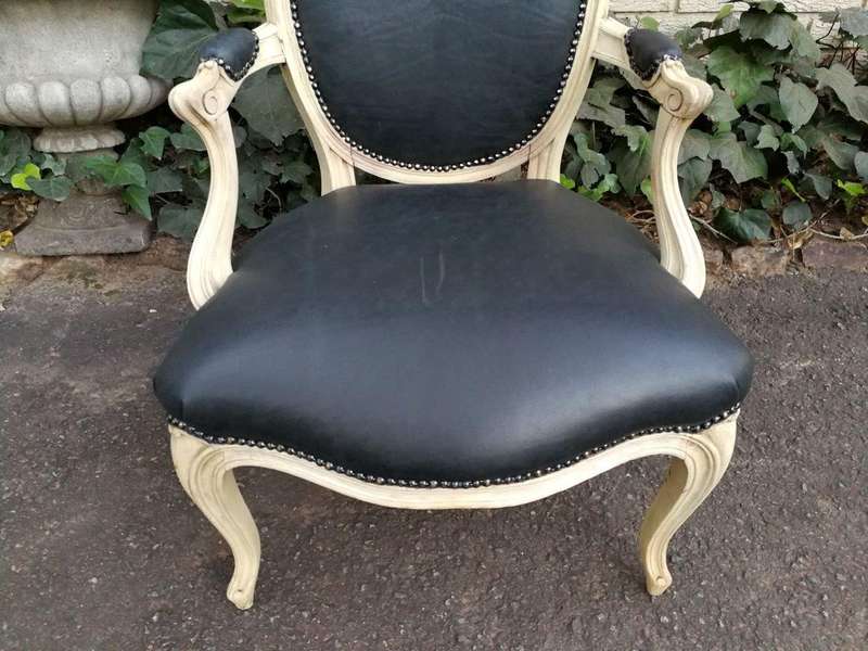 A 20th Century Pair Of French Louis XIV Style White Oak Armchairs In A Contemporary Bleached Fini...