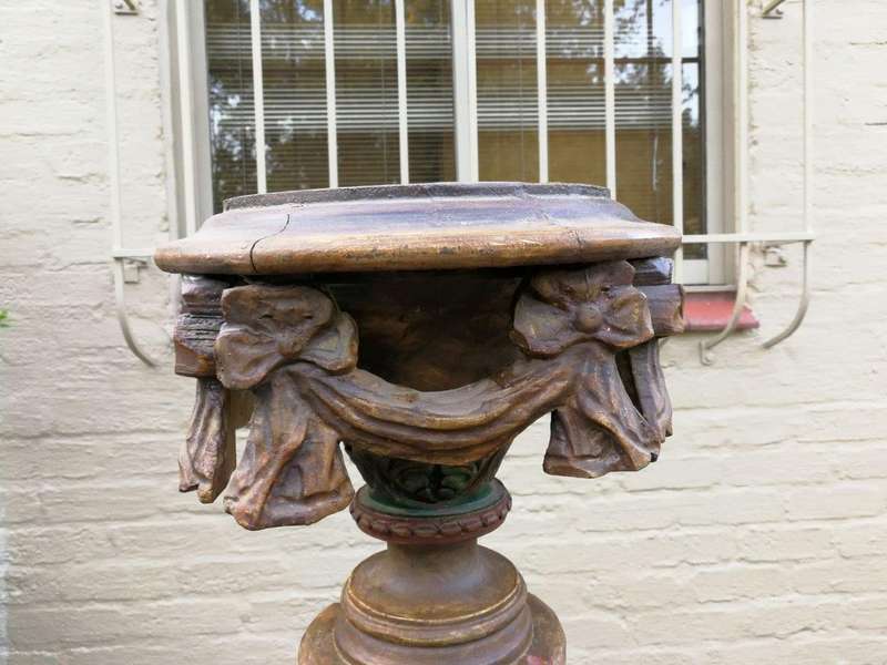A Pair of 19th century gilt-wood and Paint Wooden Torchères